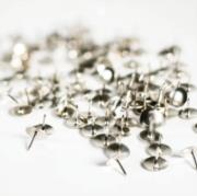 Chinches Celica Caja C/100 Color Plata