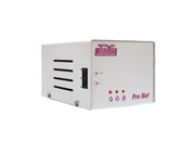Regulador de Voltaje TDE PRO NET Gabinete Metalico 1000W 4 Contactos Voltaje de Operacion 120v Supreso